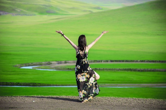6月去呼伦贝尔旅游，是跟团好还是自由行好？有哪些注意事项